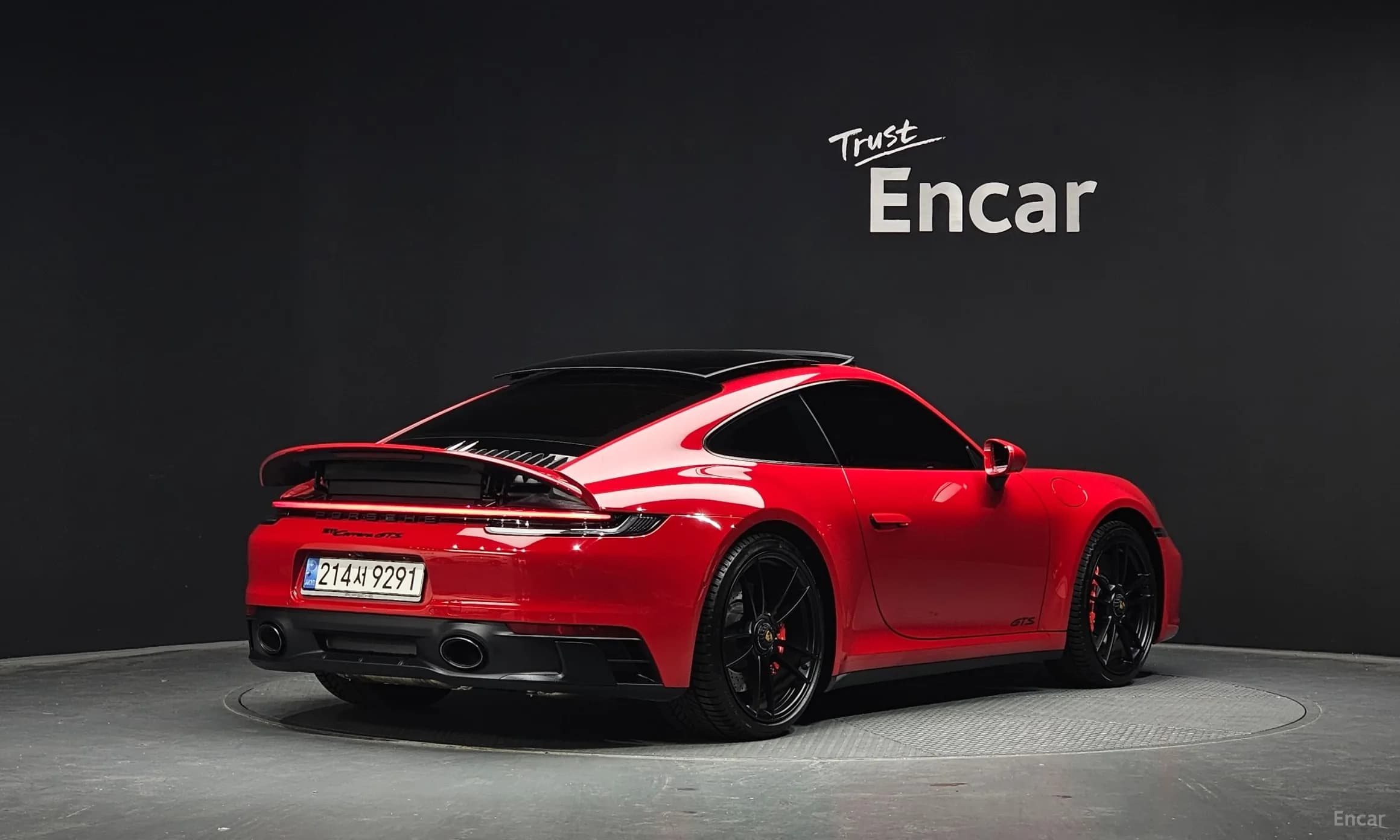 911 (992)