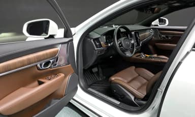 S90