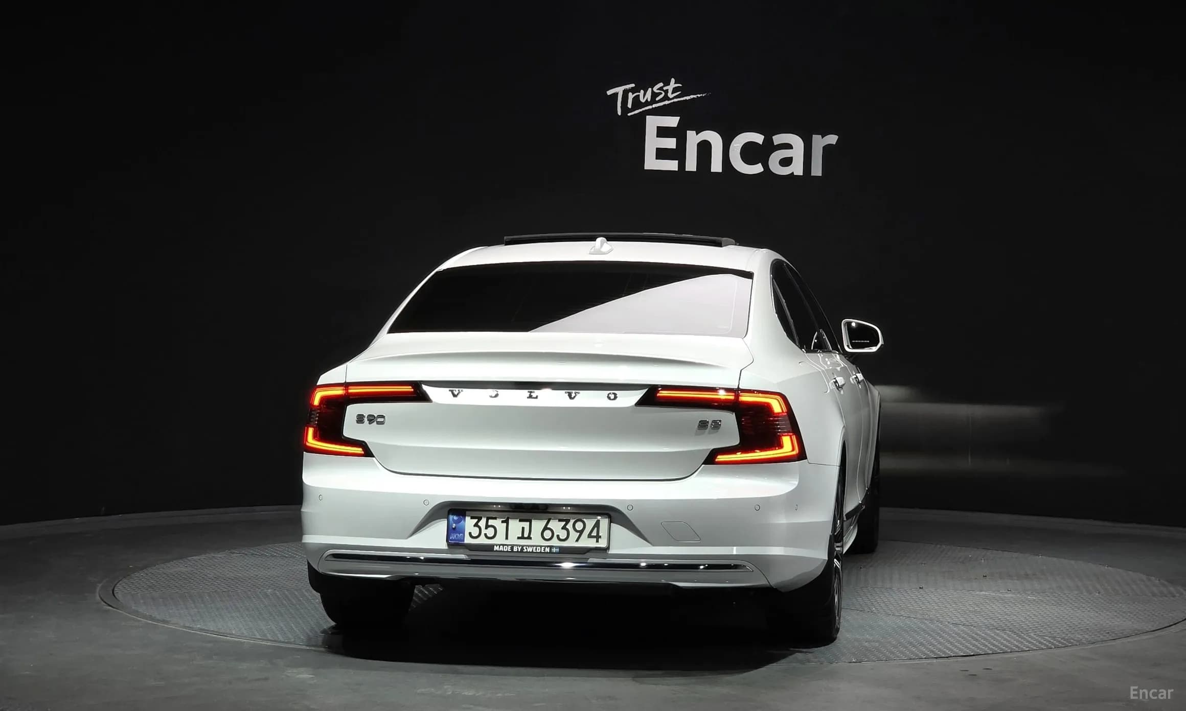 S90