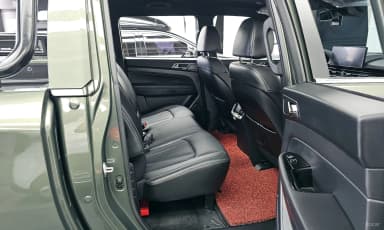 Rexton Sports Khan