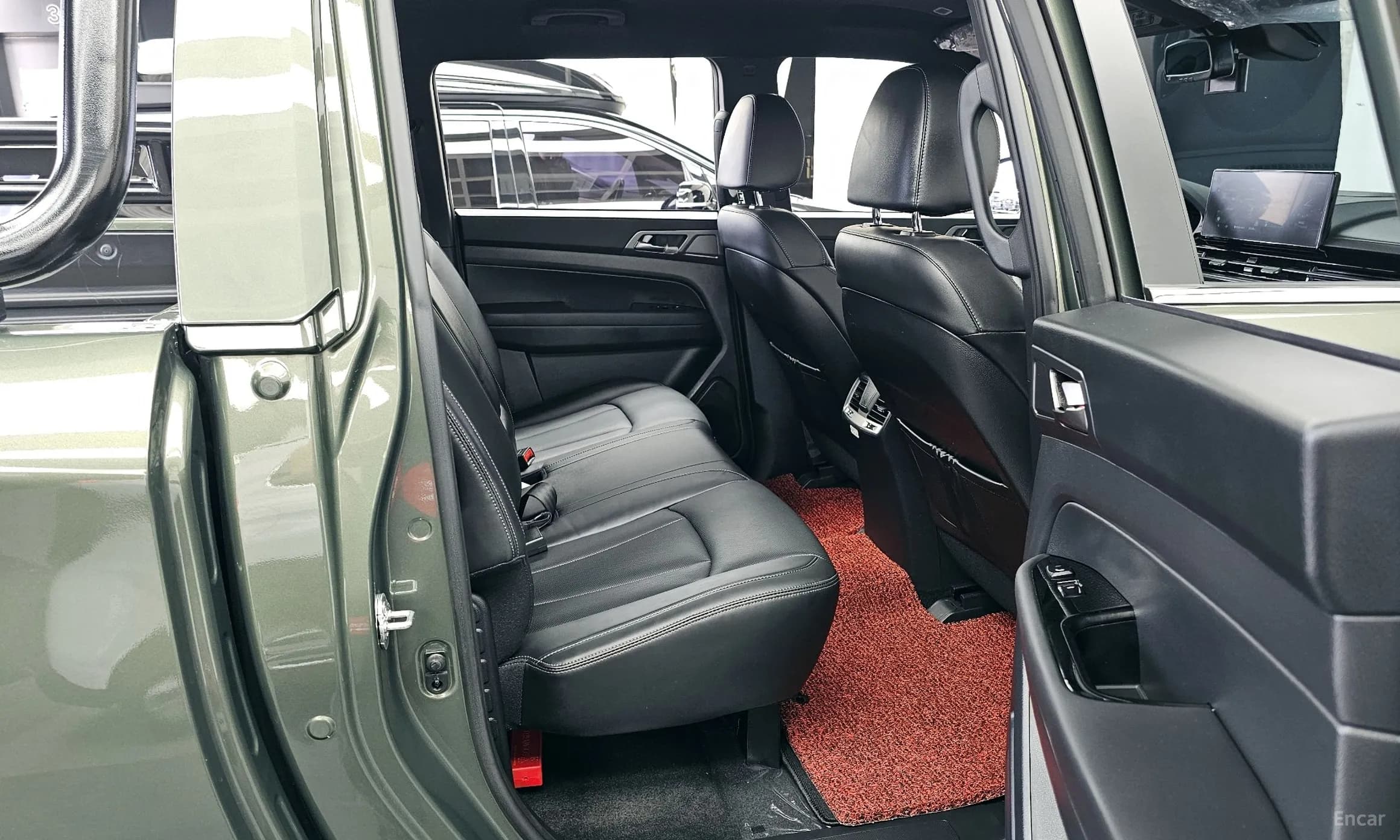 Rexton Sports Khan