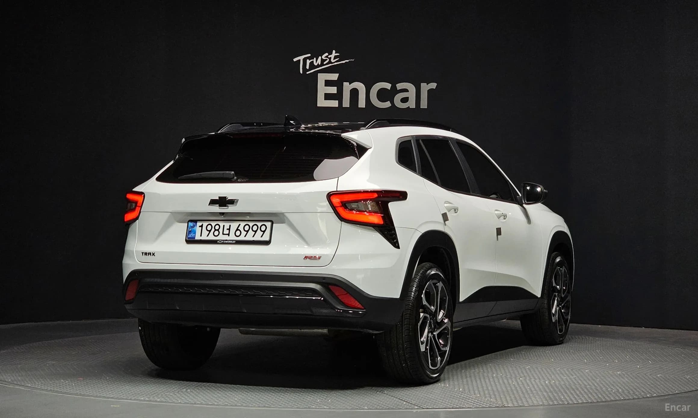 Trax Crossover