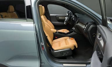 XC40