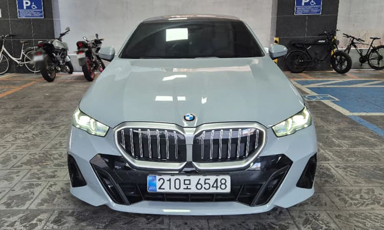 5 Series (G60)