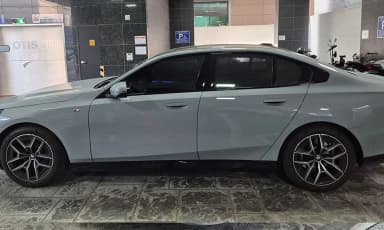 5 Series (G60)