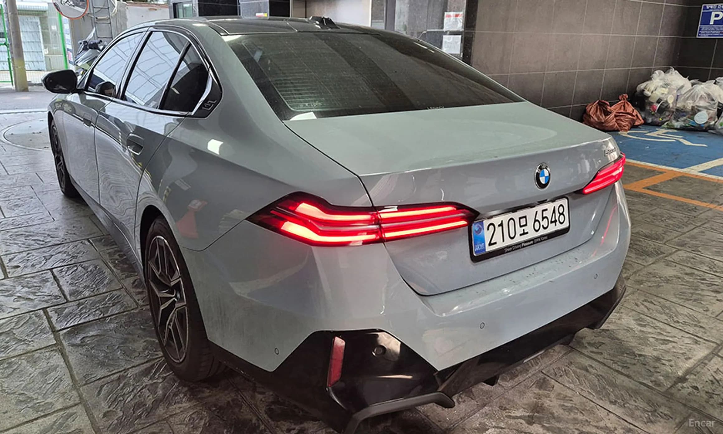 5 Series (G60)