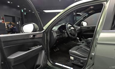 Rexton Sports Khan
