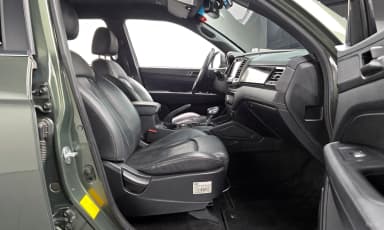 Rexton Sports Khan