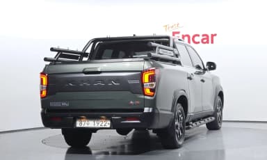 Rexton Sports Khan