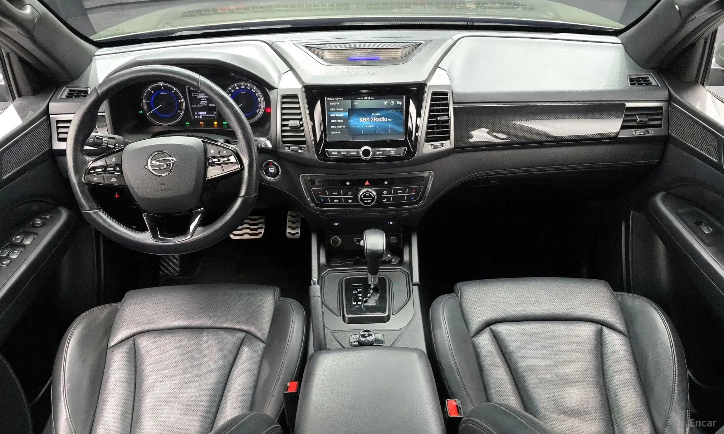 Rexton Sports Khan