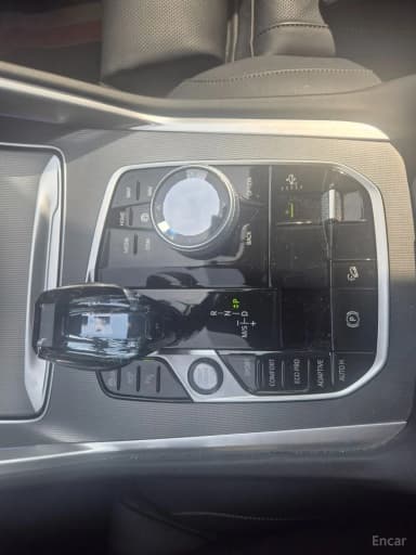 X6 (G06)