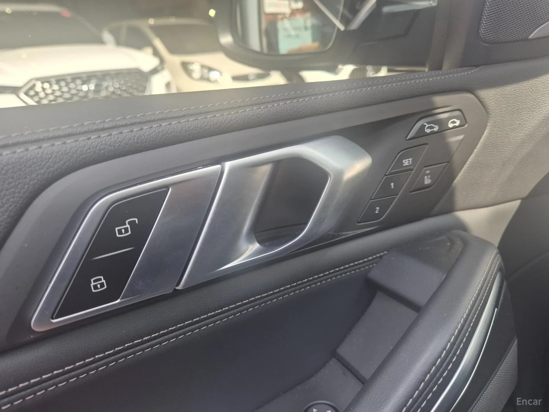 X6 (G06)