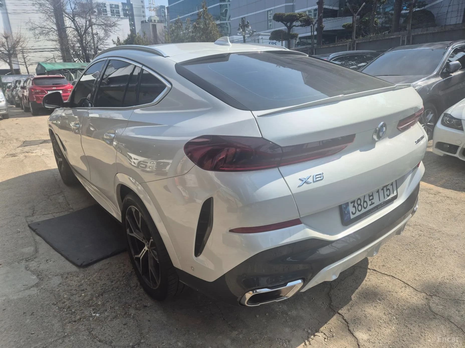 X6 (G06)