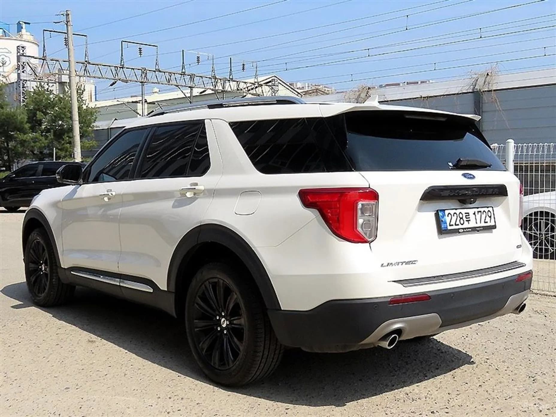 Explorer 6th Generation