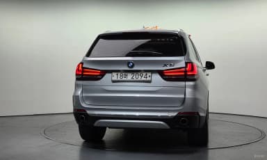 X5 (F15)