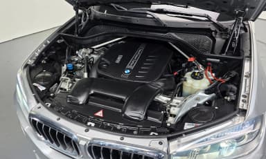 X5 (F15)