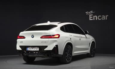 X4 (G02)
