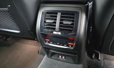 X4 (G02)
