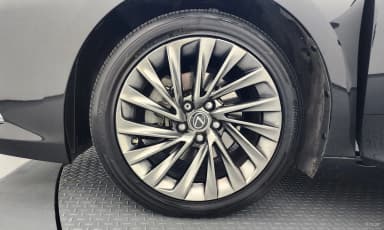 ES300h 7th Generation