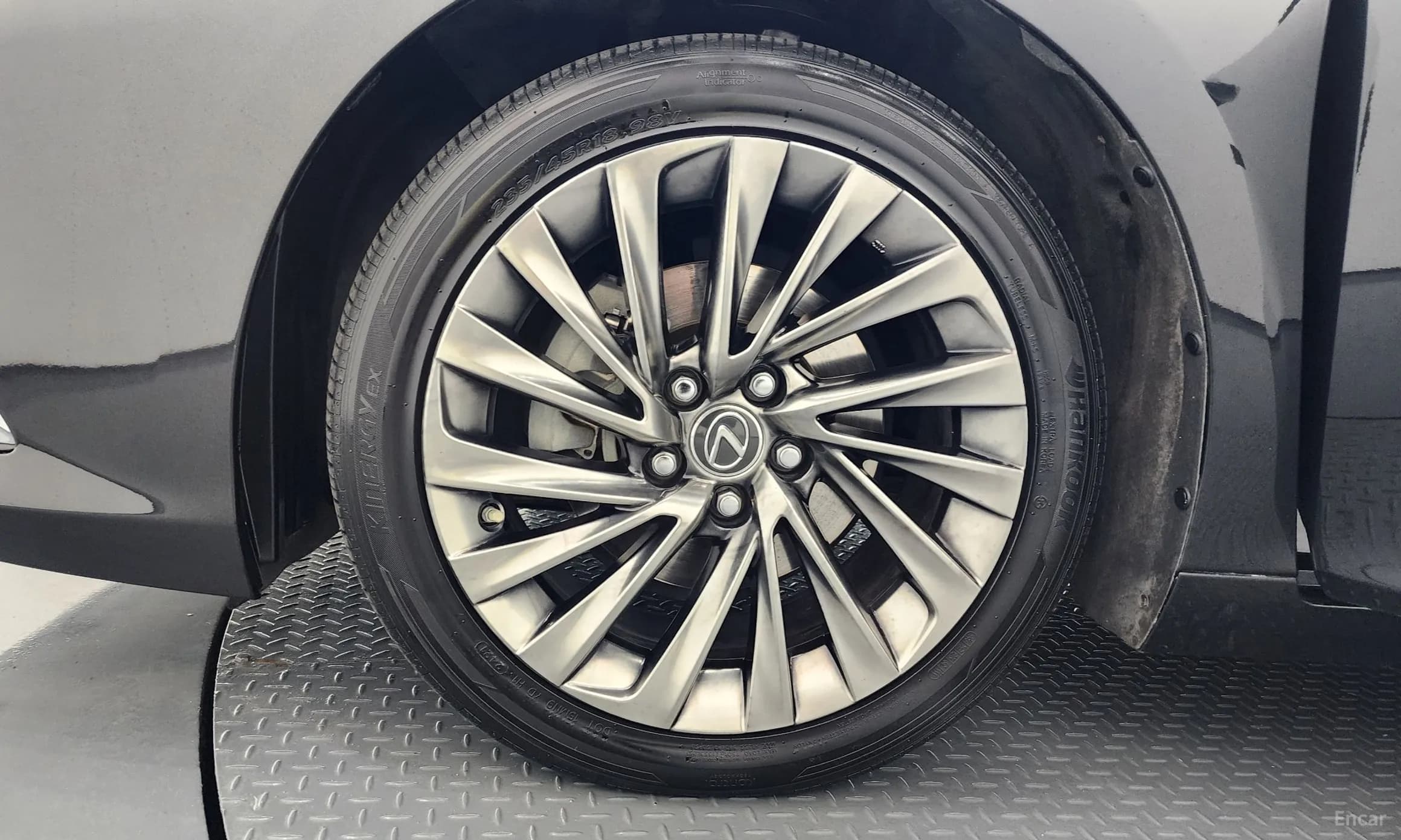 ES300h 7th Generation