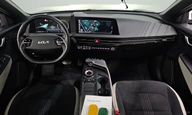EV6