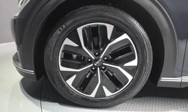 EV6