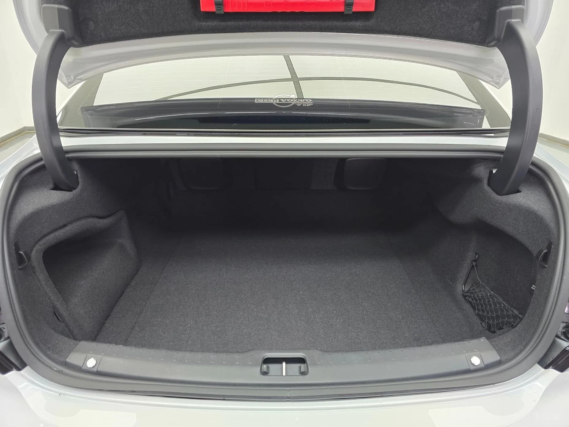 S90