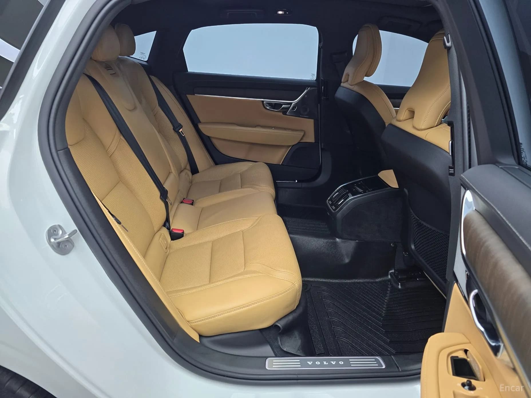 S90