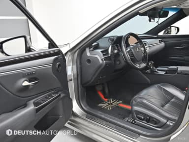 ES300h 7th Generation