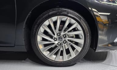 ES300h 7th Generation