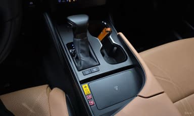 ES300h 7th Generation