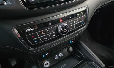 Rexton Sports Khan