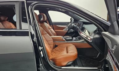 7 Series (G70)