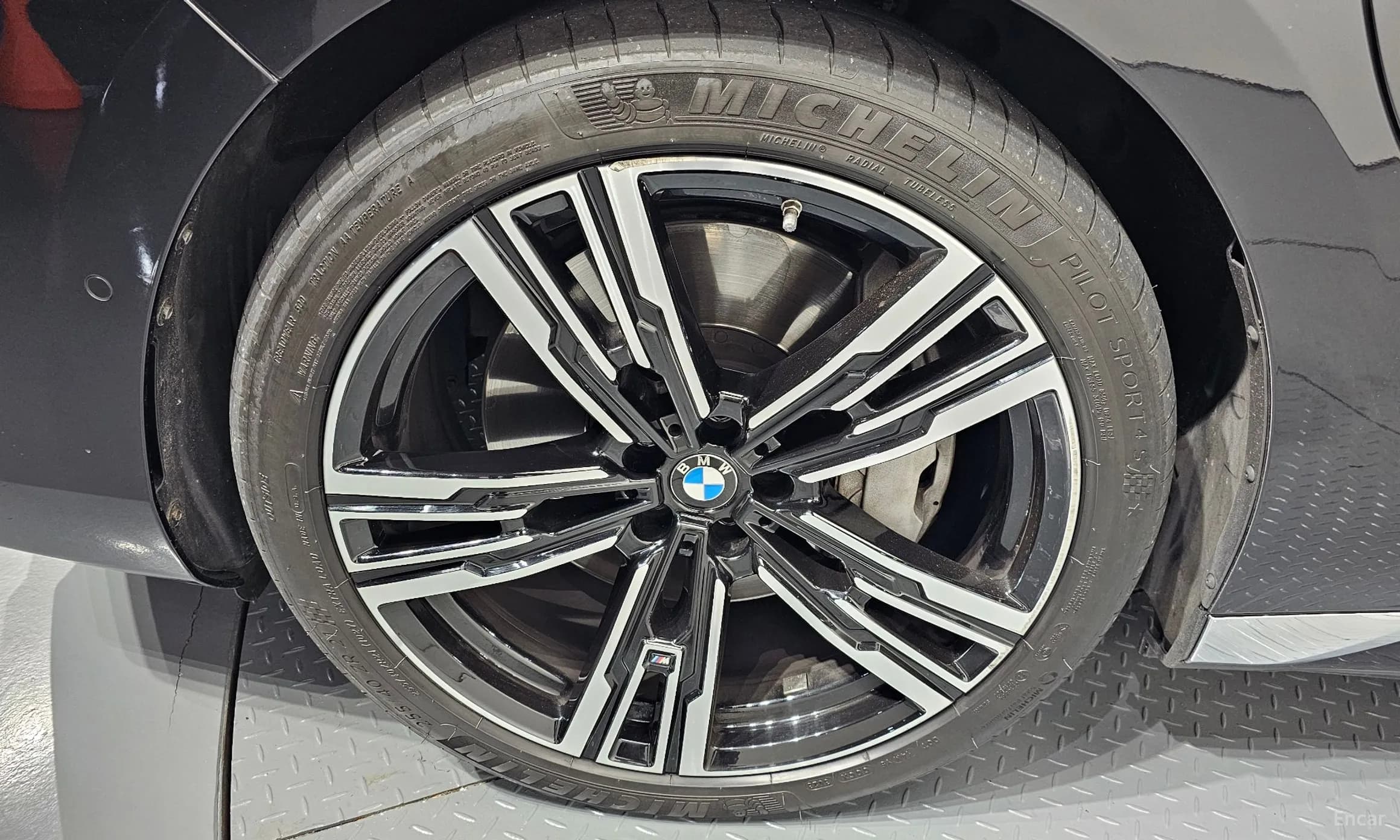 7 Series (G70)