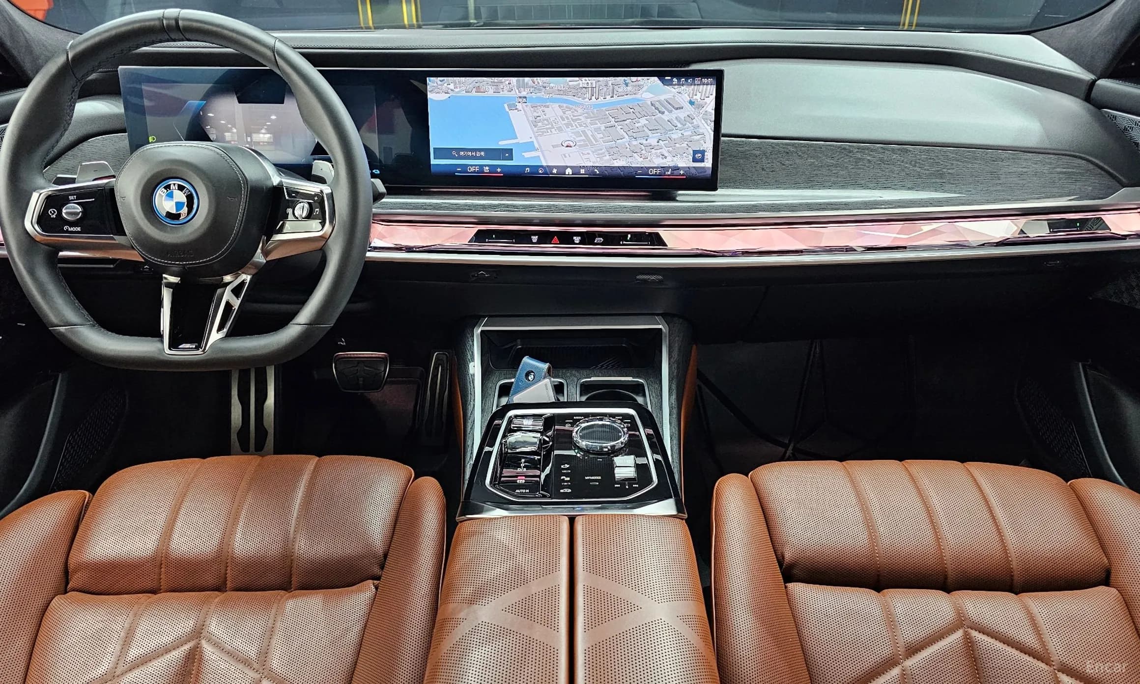 7 Series (G70)