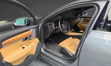 S90