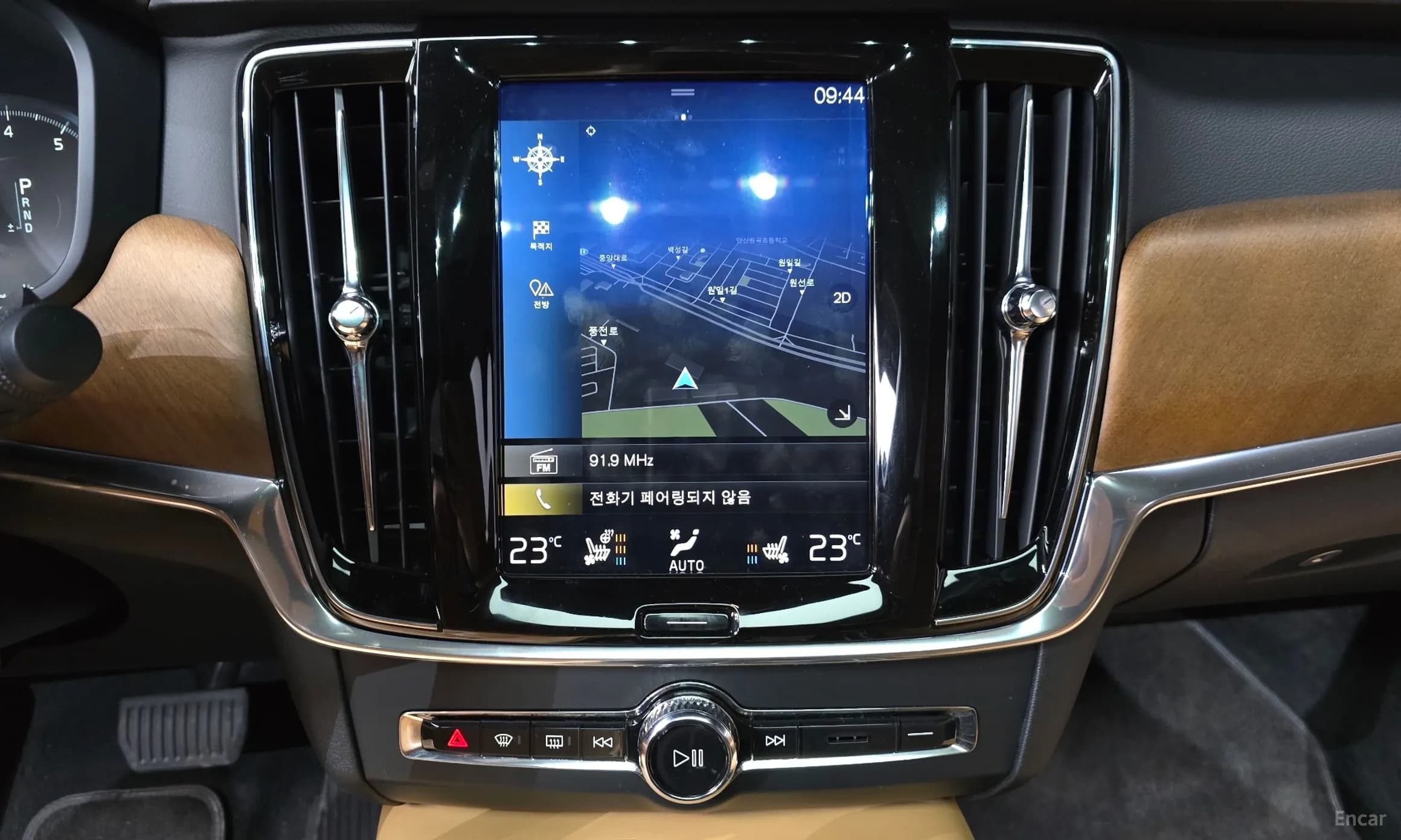 S90