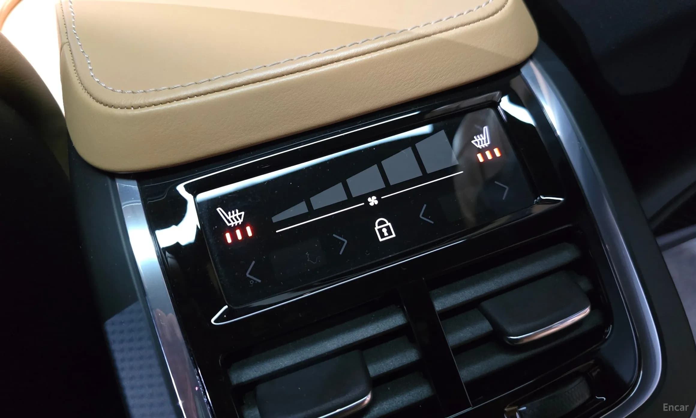 S90