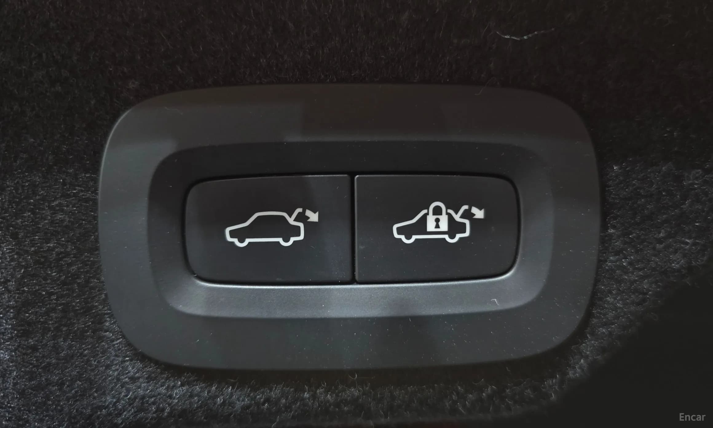 S90