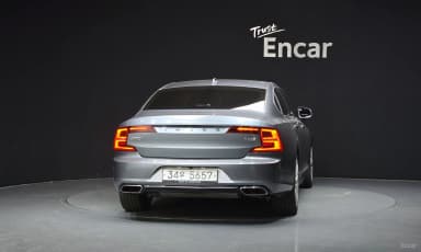 S90
