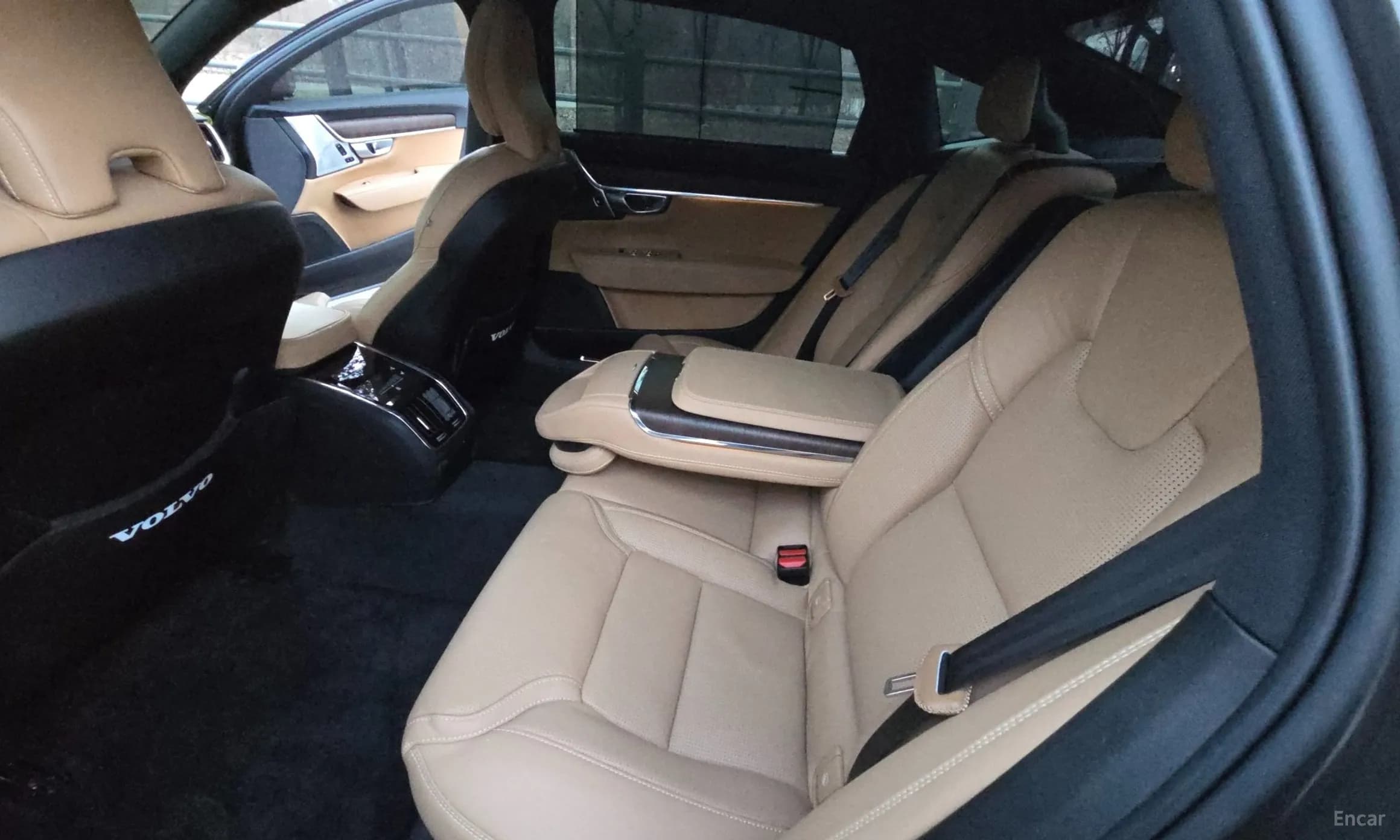 S90