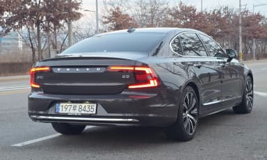 S90