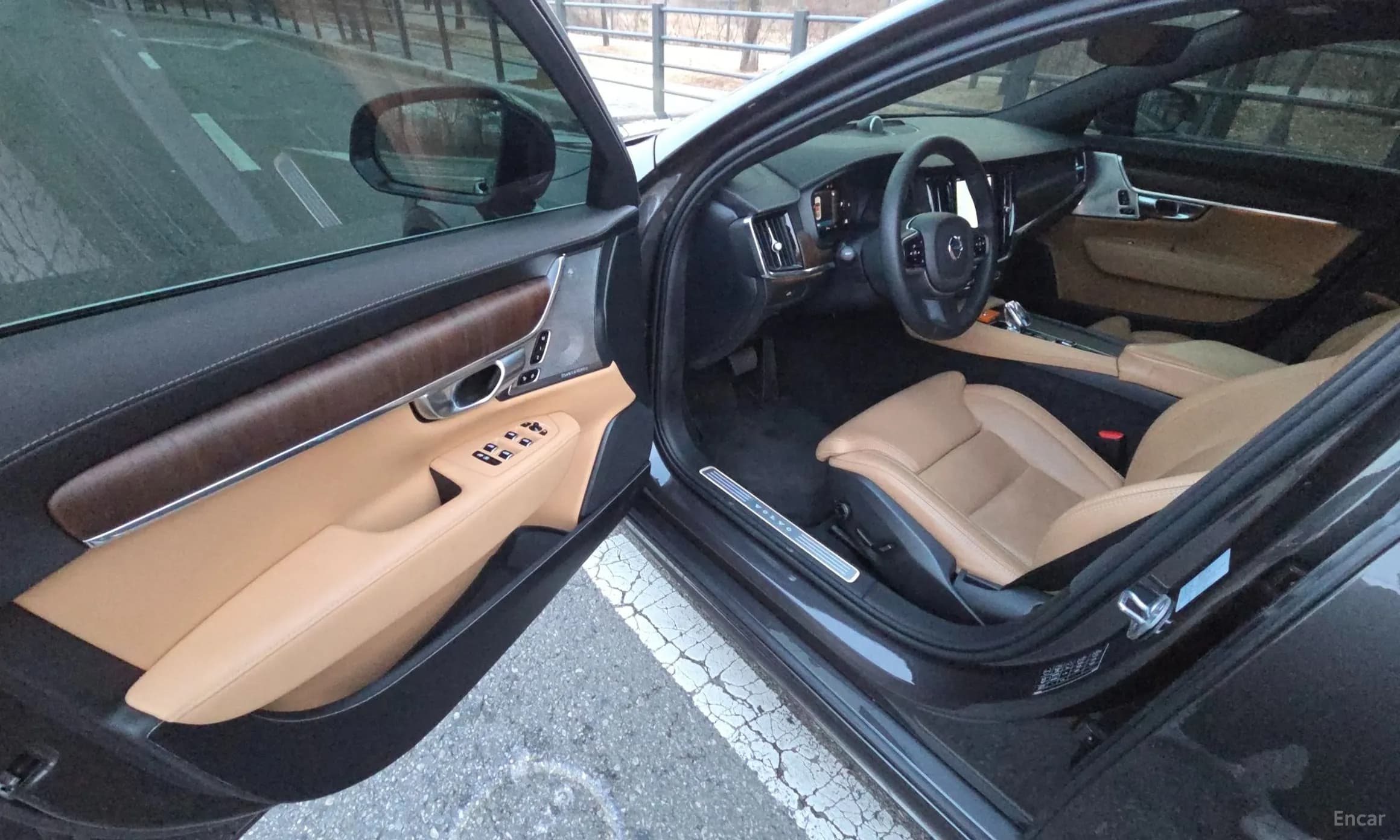 S90