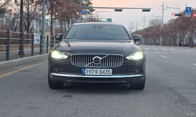 S90