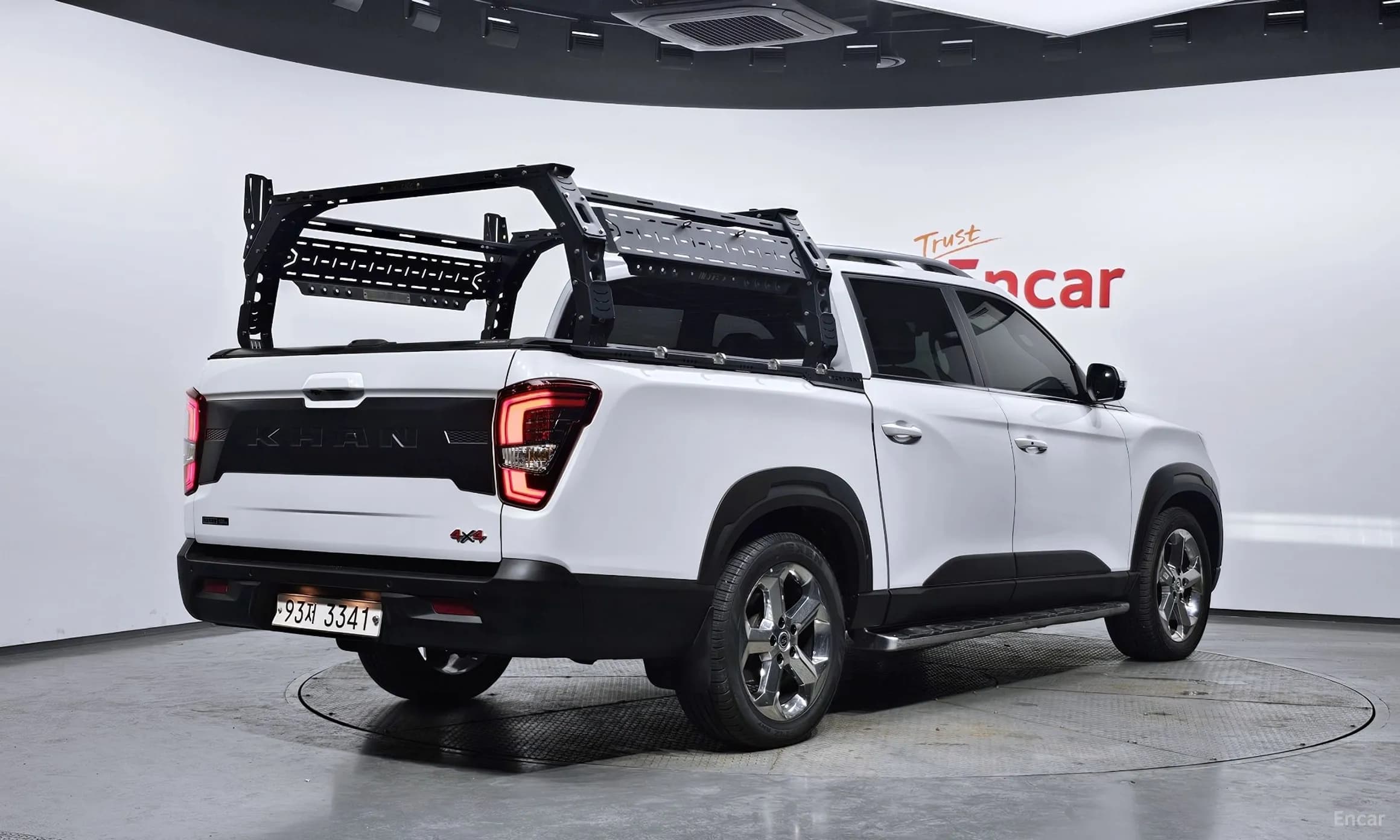 Rexton Sports Khan