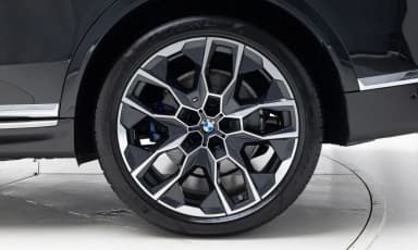 X7 (G07)
