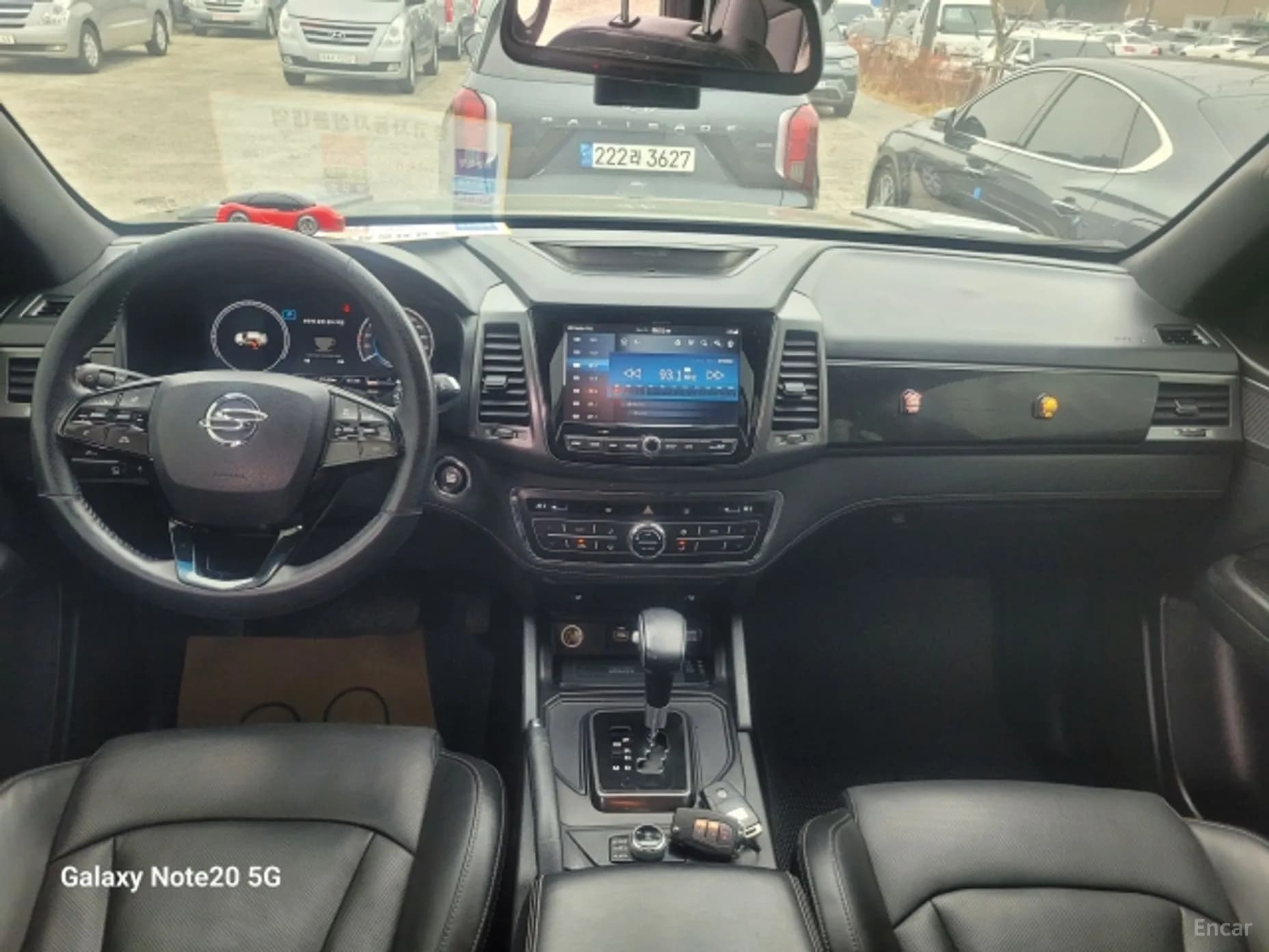Rexton Sports Khan