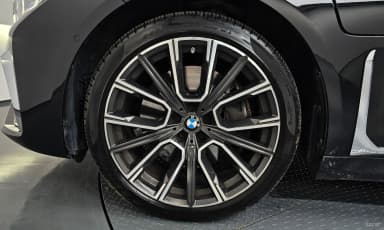 7 Series (G11)