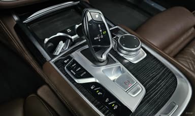 7 Series (G11)