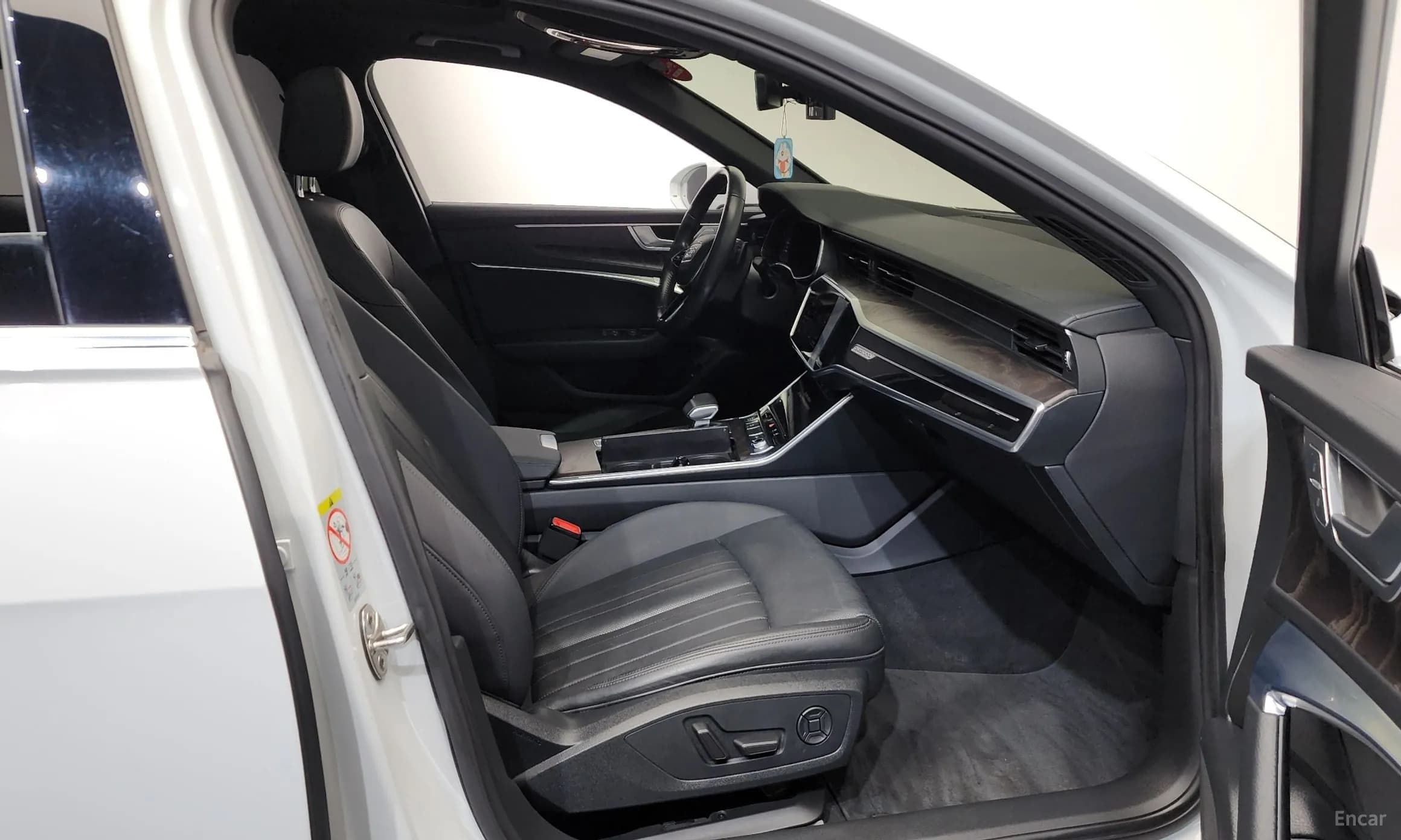 A6 (C8)